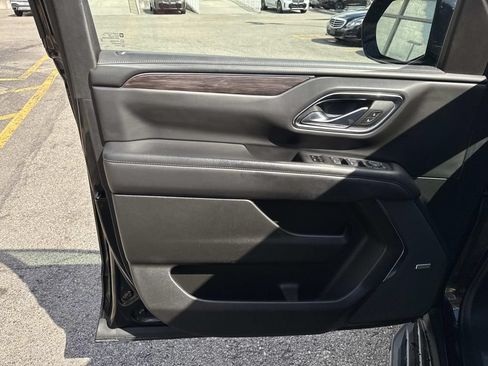 Used 2024 Chevrolet Tahoe LT RWD image 20
