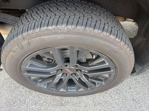 Used 2023 GMC Sierra 1500 Denali AWD/4WD image 5