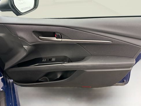Used 2025 Toyota Camry LE image 33