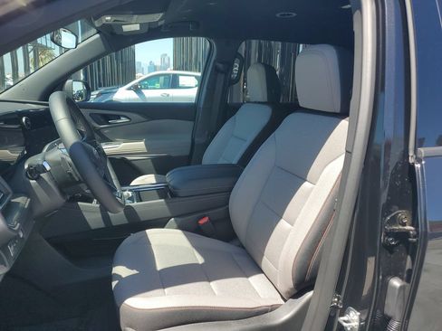 New 2026 Chevrolet Traverse LT w/ Midnight/Sport Edition FWD image 19