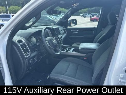 Used 2022 RAM 1500 Big Horn AWD/4WD image 17
