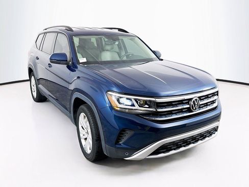 Used 2021 Volkswagen Atlas SE w/ Towing Package FWD image 2