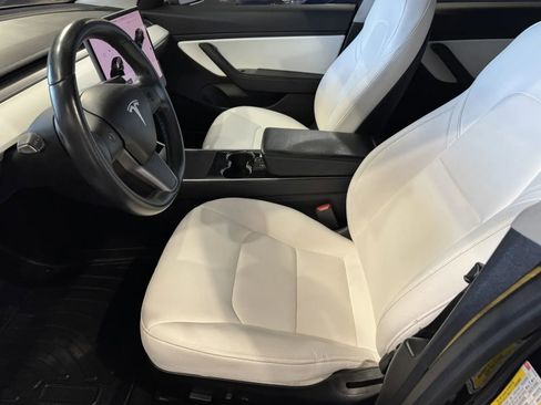 Used 2018 Tesla Model 3 Mid Range image 12