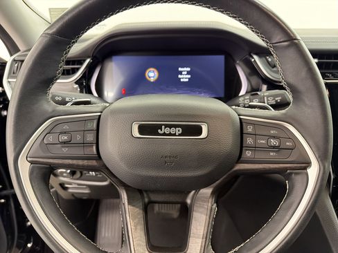 Used 2022 Jeep Grand Cherokee L Limited w/ Trailer Tow Group (B) image 15