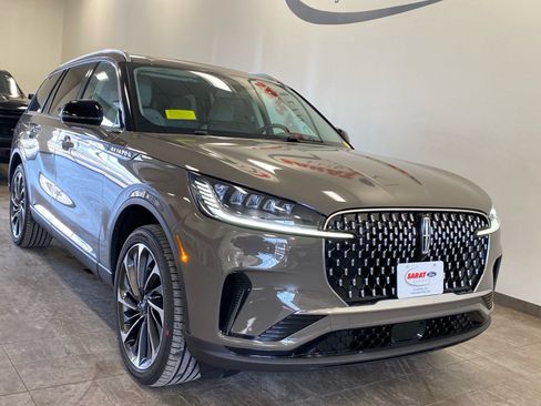 New 2026 Lincoln Aviator Reserve AWD/4WD image 2