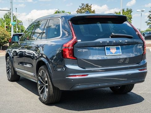 Used 2025 Volvo XC90 T8 Ultra w/ Protection Package Premier AWD/4WD image 5