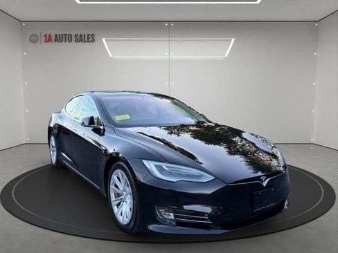 Used 2019 Tesla Model S Long Range image 7