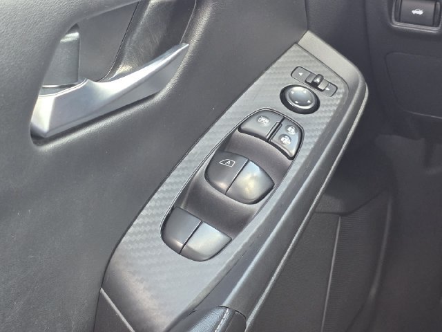 Used 2024 Nissan Sentra SV FWD image 16