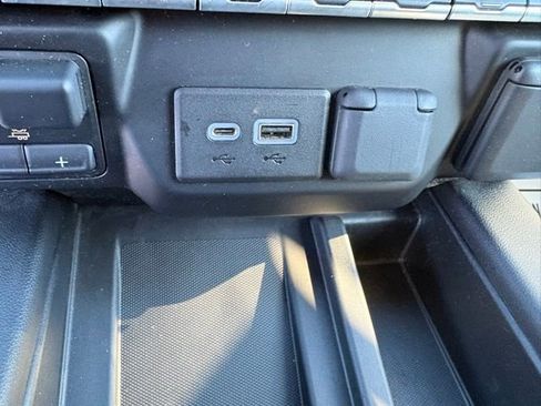 Used 2019 Chevrolet Silverado 1500 LTZ image 24