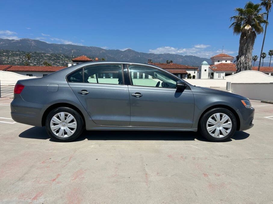 Used 2012 Volkswagen Jetta SE FWD image 9