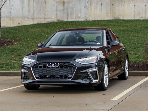 Used 2023 Audi A4 2.0T Premium Plus w/ Premium Plus Package image 7