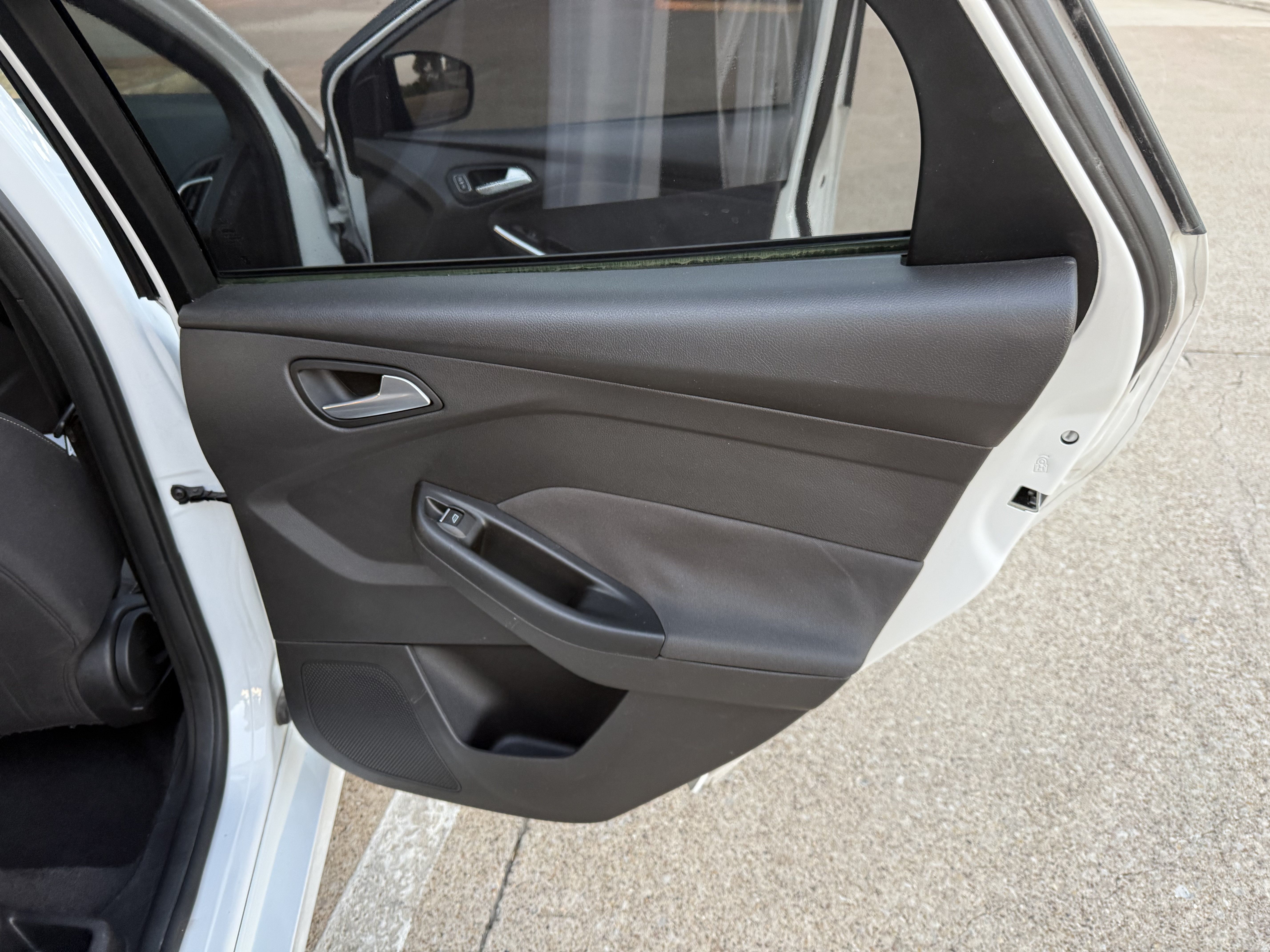 Used 2018 Ford Focus ST FWD image 13