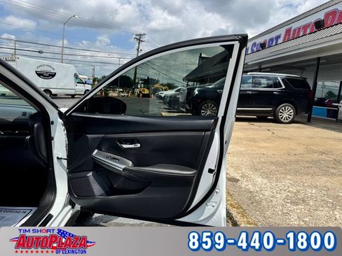 Used 2025 Nissan Sentra SR w/ Midnight Edition FWD image 54