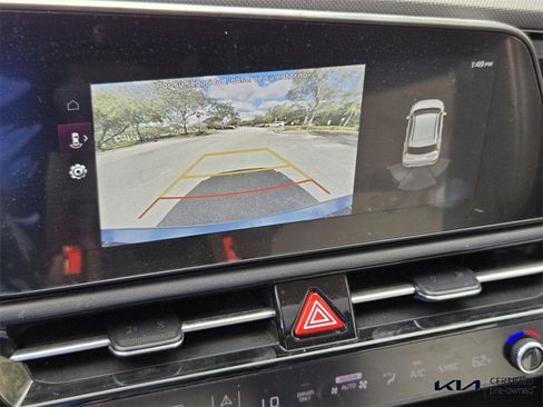 Certified 2023 Kia Niro EX Touring image 25