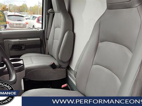 Used 2016 Ford E-450 and Econoline 450 Super Duty RWD image 8