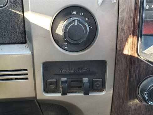 Used 2014 Ford F150 Lariat w/ Equipment Group 502A Luxury image 17