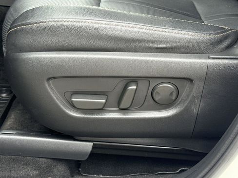 Used 2024 MAZDA CX-90 Plug-In Hybrid w/ Premium Pkg image 19