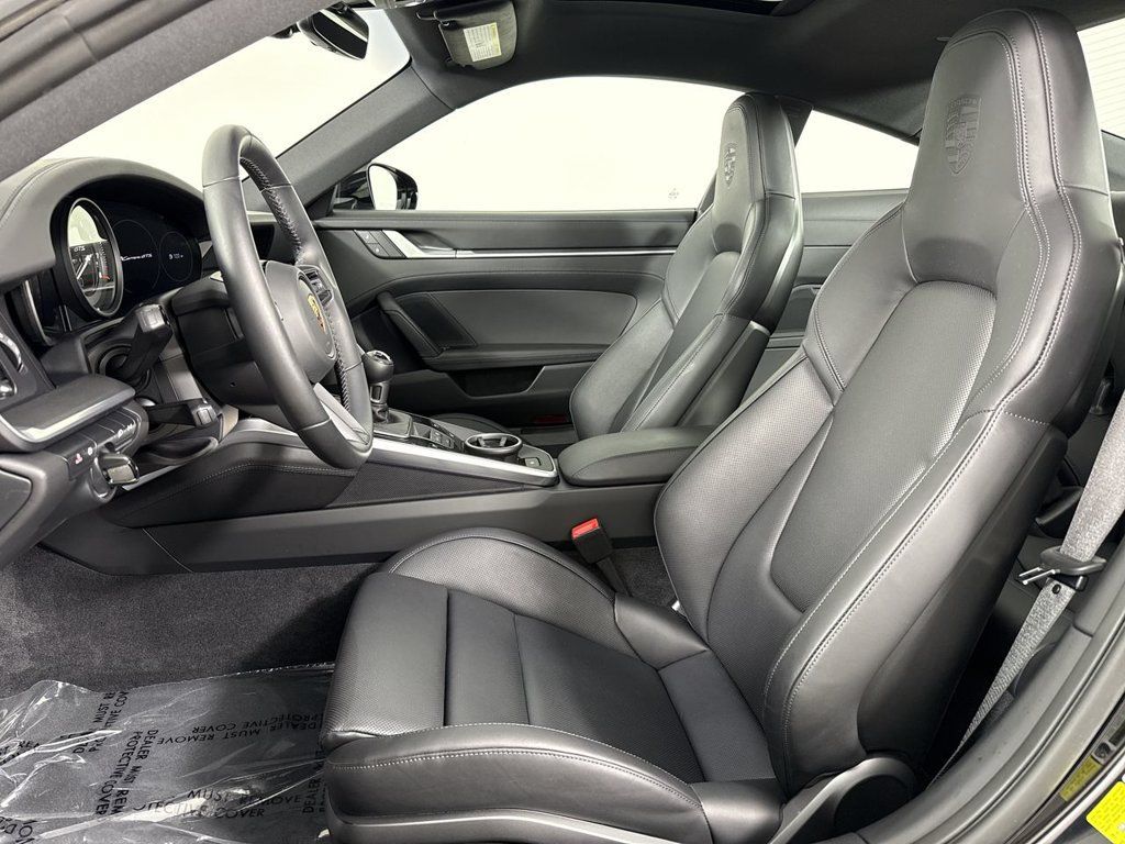 Certified 2024 Porsche 911 Carrera GTS RWD image 5