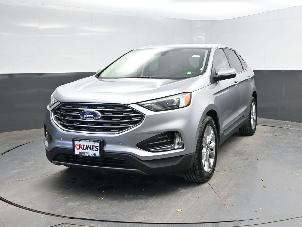 Used 2024 Ford Edge Titanium AWD/4WD image 3