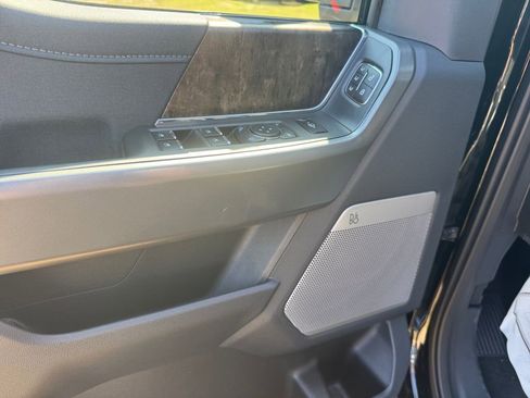 New 2026 Ford F350 Lariat w/ Black Appearance Package image 31