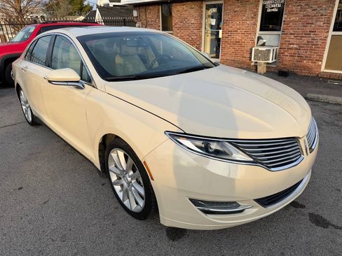 Used 2015 Lincoln MKZ Hybrid w/ Equipment Group 202A Reserve FWD image 4