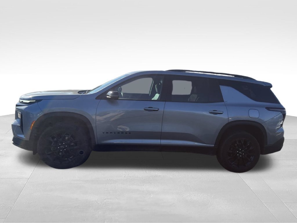 Used 2024 Chevrolet Traverse LT w/ Midnight/Sport Edition AWD/4WD image 3