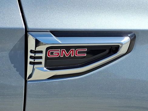 Used 2025 GMC Yukon Denali image 10