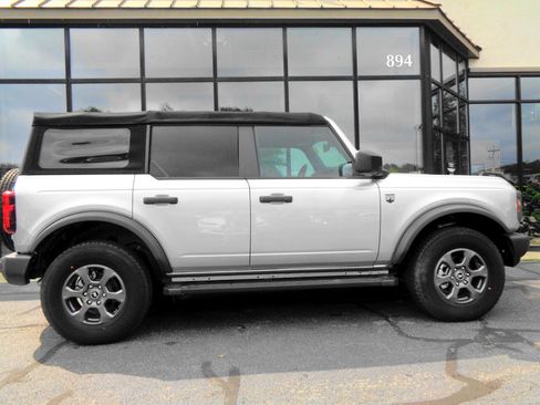 Used 2022 Ford Bronco Big Bend image 4