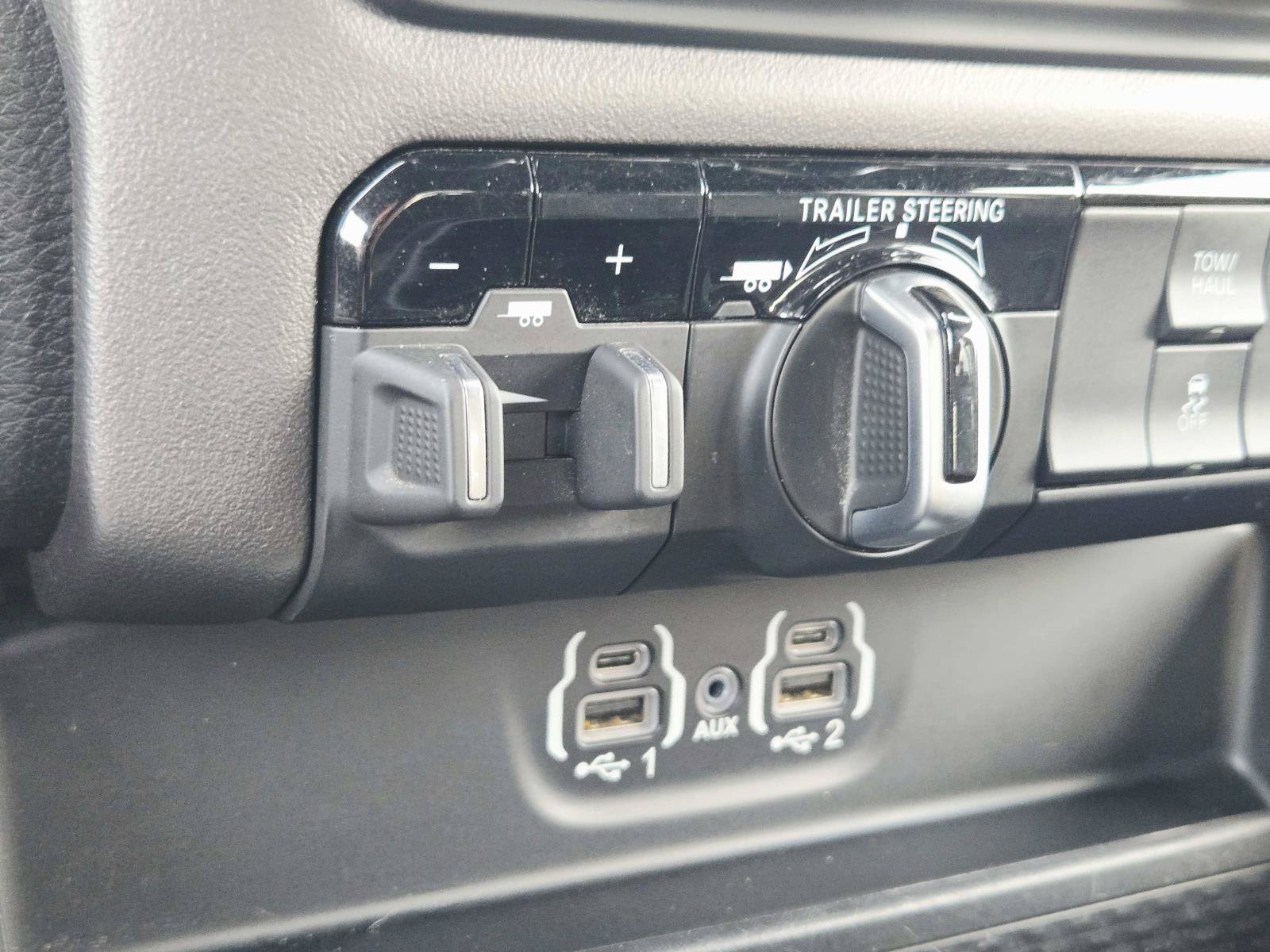 Used 2022 RAM 1500 Big Horn w/ Trailer Tow Group AWD/4WD image 33