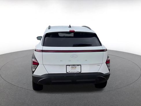 Used 2025 Hyundai Kona SEL image 11