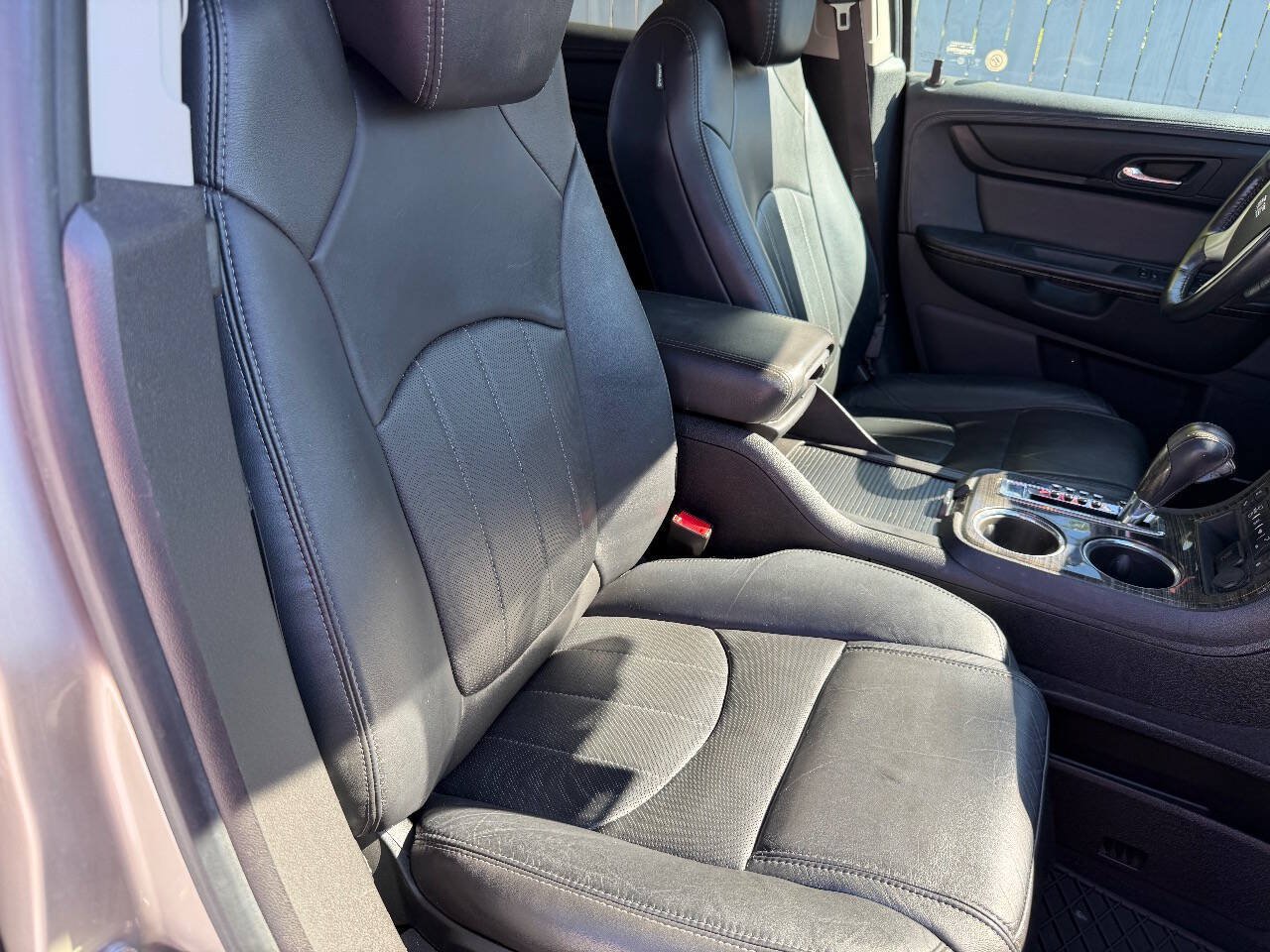 Used 2016 GMC Acadia SLT w/ Open Road Package FWD image 8