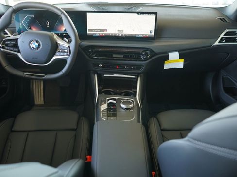 Used 2025 BMW 330i Sedan w/ Convenience Package RWD image 13