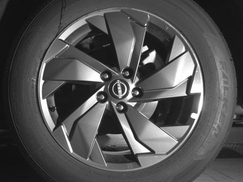 Used 2025 Nissan Rogue SV FWD image 14