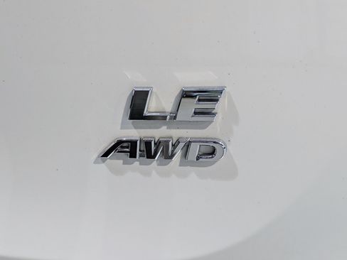 Used 2017 Toyota RAV4 LE w/ All Weather Liner Package AWD/4WD image 11