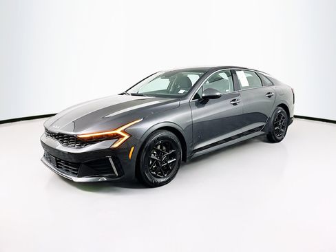 Used 2025 Kia K5 LXS image 3