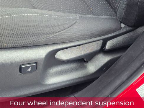 Used 2018 Toyota C-HR XLE image 14