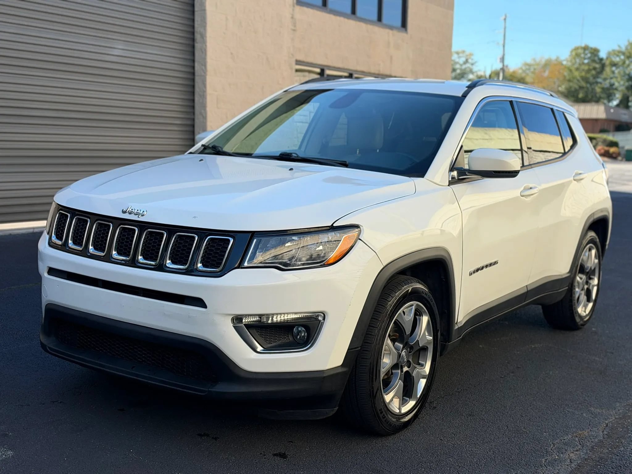 Used 2020 Jeep Compass Limited FWD image 1