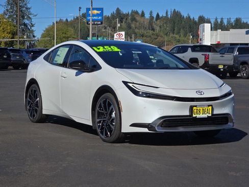 New 2026 Toyota Prius Plug-In Hybrid image 2