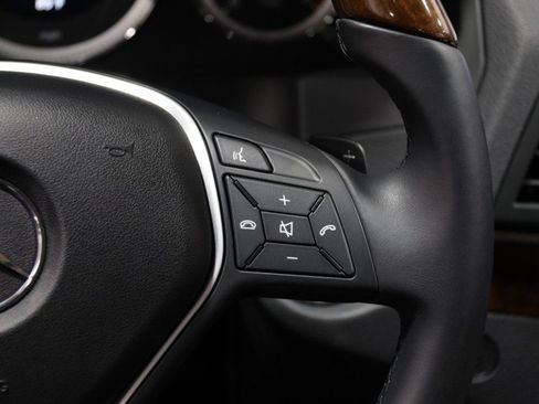 Used 2013 Mercedes-Benz E 350 4MATIC Coupe image 48
