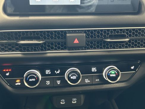 New 2026 Honda HR-V EX-L image 22