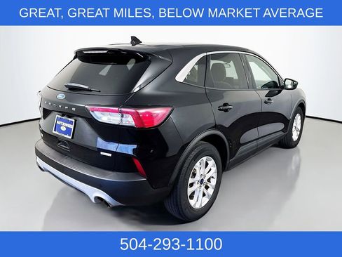 Used 2020 Ford Escape SE image 5
