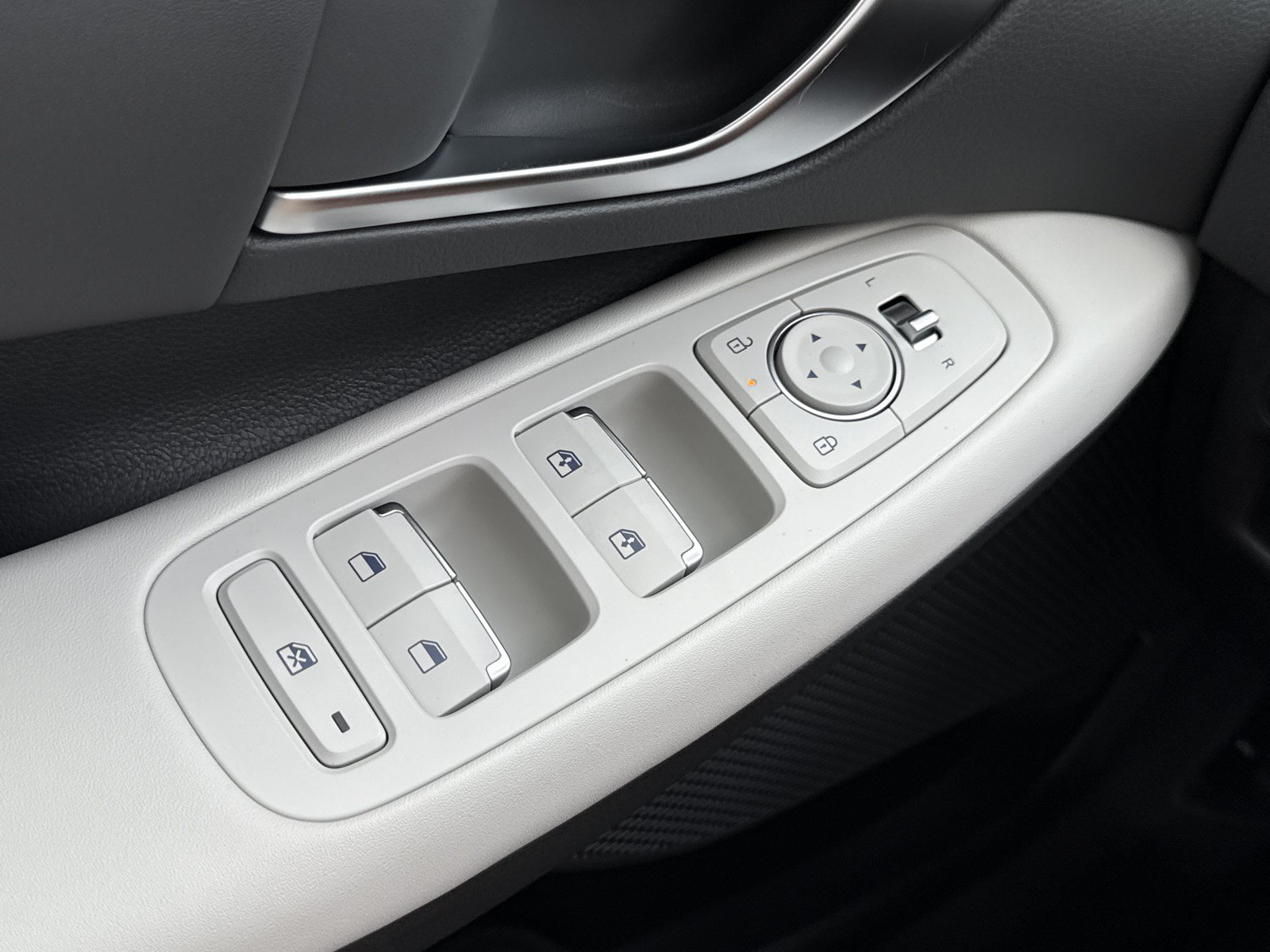 New 2026 Hyundai Sonata SEL FWD image 16