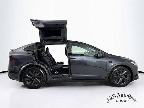 Used 2026 Tesla Model X AWD/4WD image 8