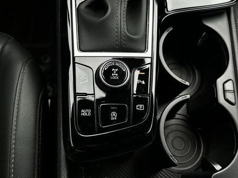 Used 2024 Kia Sportage X-Line AWD/4WD image 16