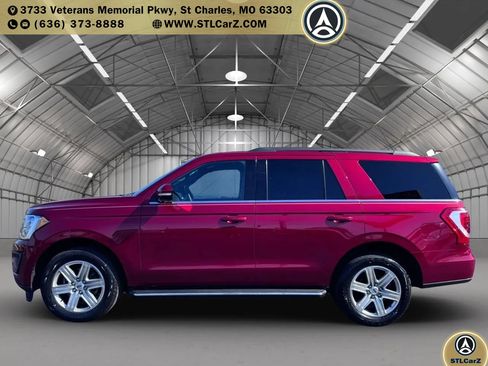 Used 2019 Ford Expedition XLT w/ Equipment Group 202A AWD/4WD image 6