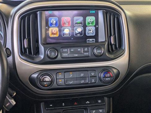 Used 2017 GMC Canyon Denali image 13