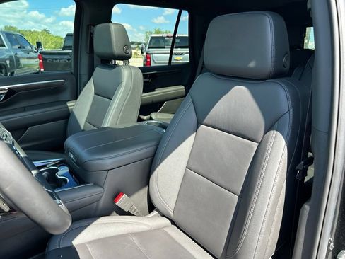 Certified 2025 Chevrolet Tahoe Z71 w/ Comfort Package AWD/4WD image 20