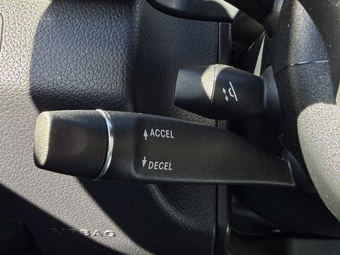 Used 2016 Mercedes-Benz E 350 Sedan image 36