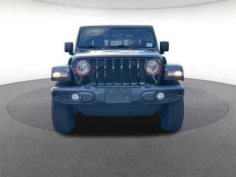 Used 2022 Jeep Gladiator Sport image 8