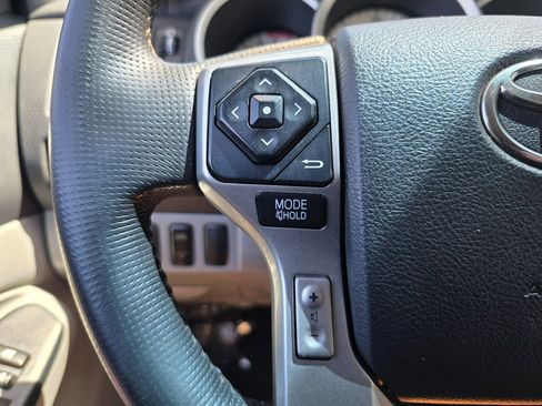 Used 2014 Toyota Tacoma PreRunner w/ TRD Off-Road Package image 33